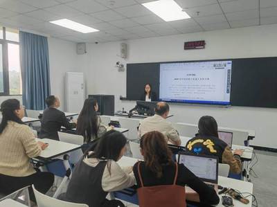 軟件公共技術教研室成功舉辦畢業(yè)設計與實習學習交流活動